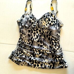 Soma Tankini Top size Large